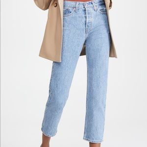 Levi’s Wedgie Straight Jean